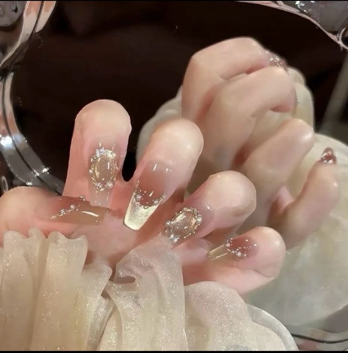 【 Extravagant and Enchanting 】 High-end autumn and winter handcrafted wearable nail art, cat-eye pearl whitening, detachable nail art